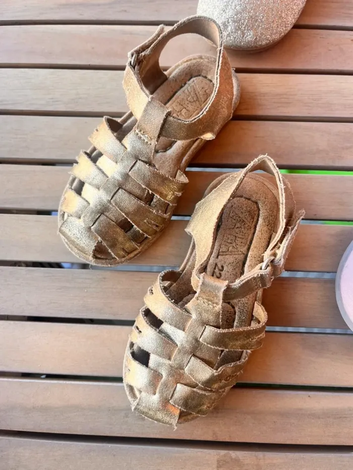 Lot chaussures mi saison 22 - photo numéro 5