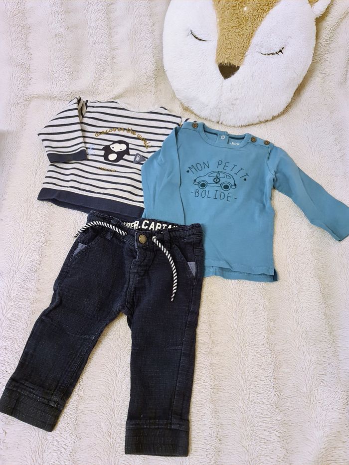 Lot vêtements/ ensemble garçon 12 mois