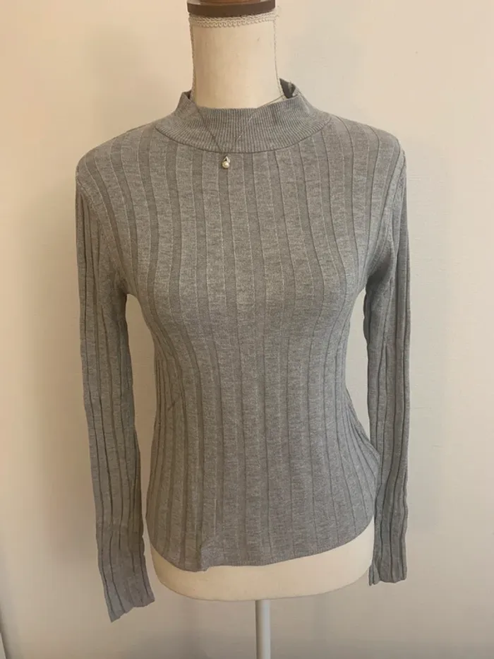 Pull Stradivarius taille M/38