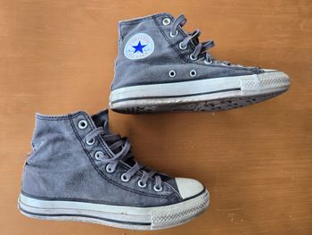 Converse grises