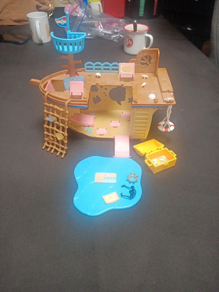 Sylvanian families "bateau chasse aux trésors" - photo numéro 2
