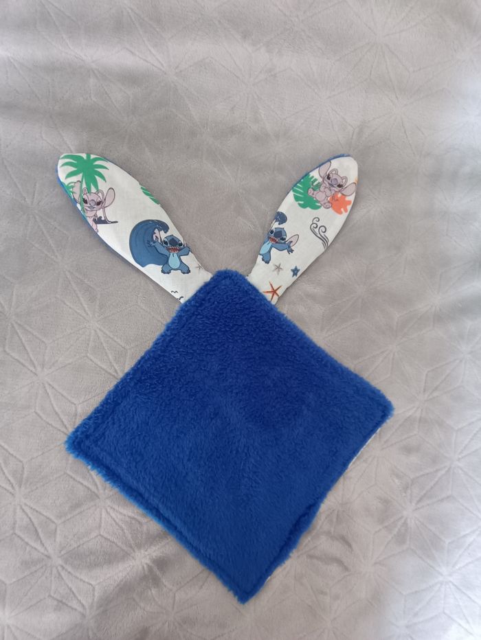 Doudou plat « imprimé Disney : Stitch » - photo numéro 5