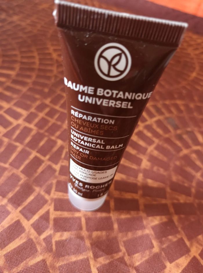 baume botanique reparation cheveux secs ou abimes yves rocher 30ml