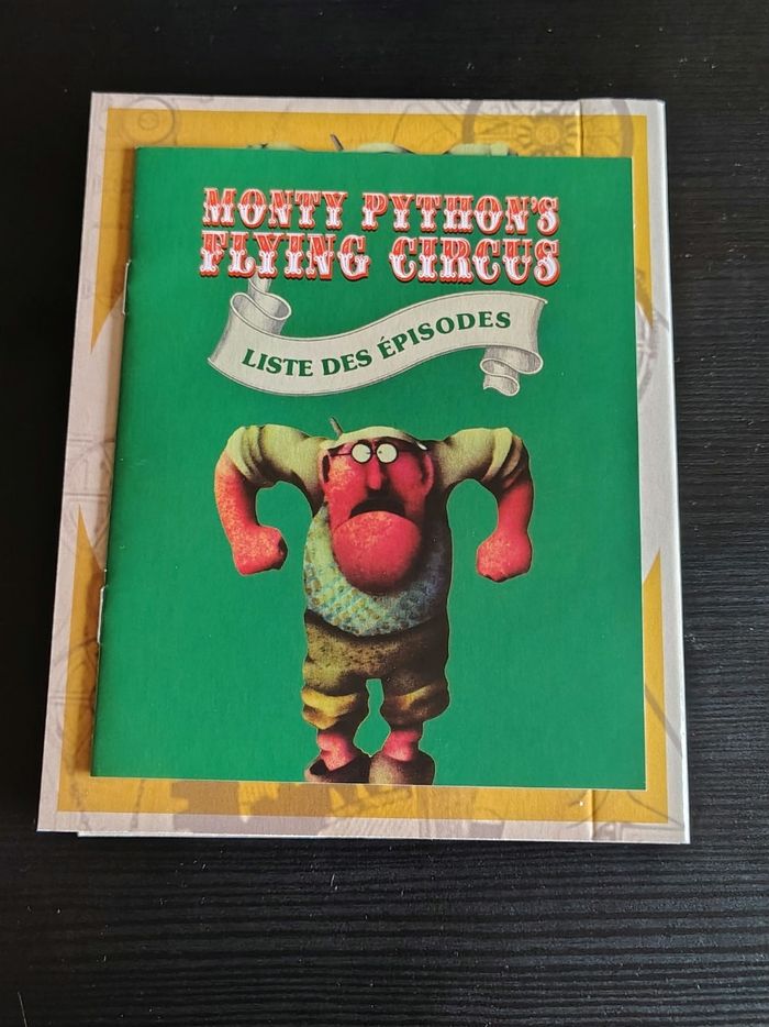 Coffret Collector 7 Blu Ray : Monty Pythons Flying Circus : L'intégrale - photo numéro 4