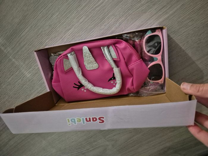 Accessoires filles neuf sac bijoux, maquillage 3 ans - photo numéro 2