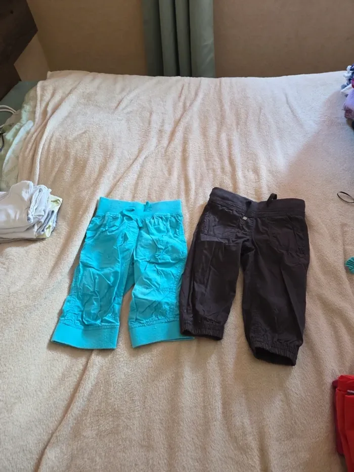 Lot de 2 pantalons 3 ans