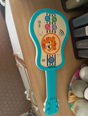 Guitare Ukulele baby Einstein hape