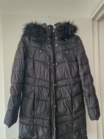 Doudoune femme Armand thiery Taille 1