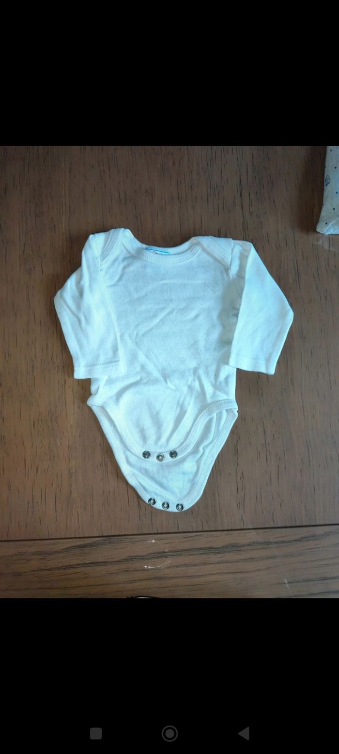 Lot de 4 bodies manches longues garçon taille 3 mois - photo numéro 3
