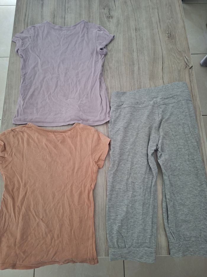 Lot 2 t-shirt 1 pantacourt - photo numéro 2