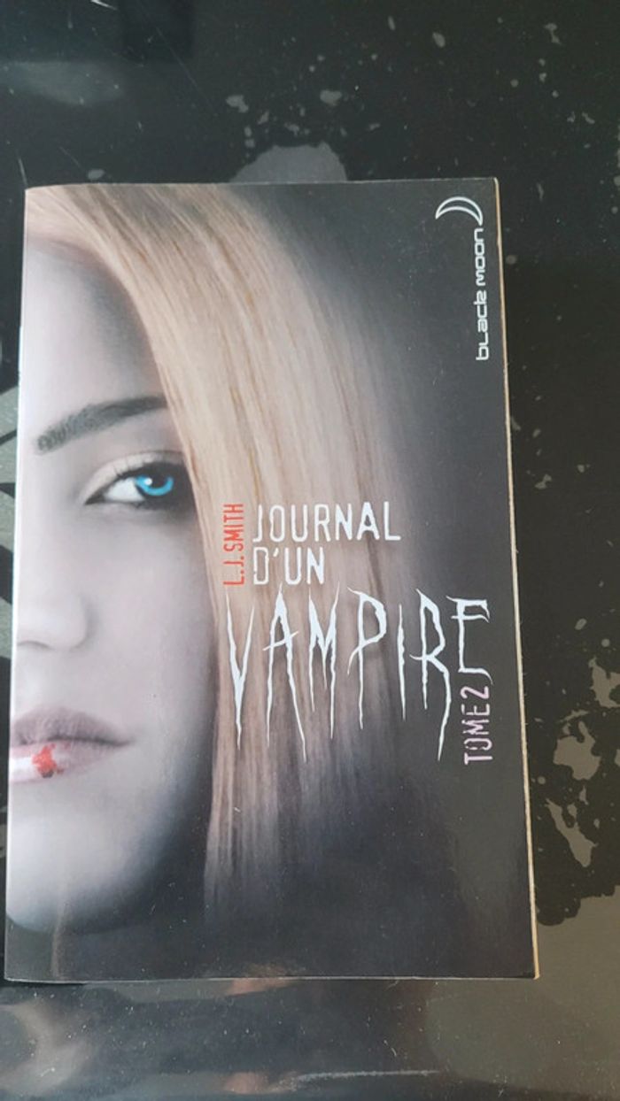 Lot 7 livres Journal d'un vampire - photo numéro 2