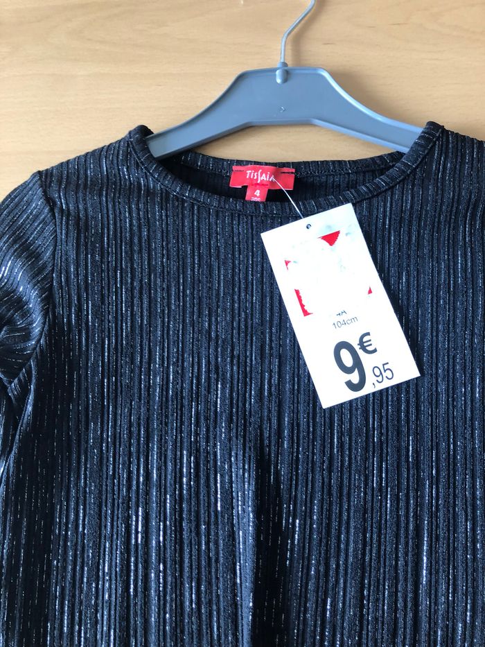 tee shirt noire fille de fetes ou soiree 4 ans - photo numéro 3