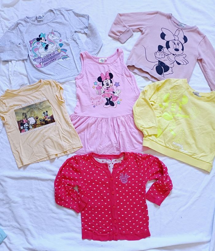 Lot Disney taille 5 ans - photo numéro 2