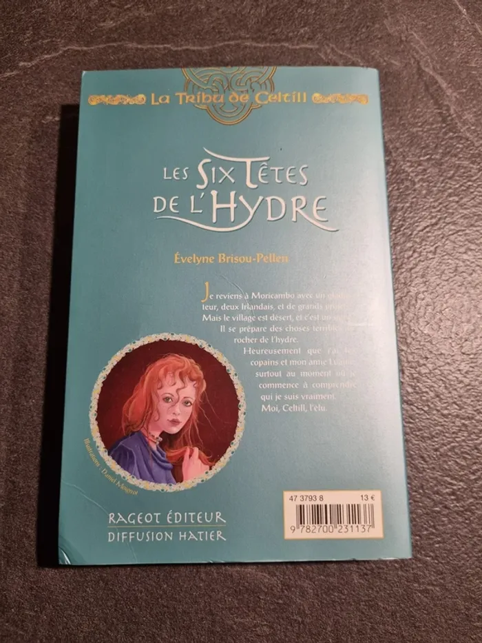 "la tribu de Celtill t.3 ; les six têtes de l'hydre" - photo numéro 2