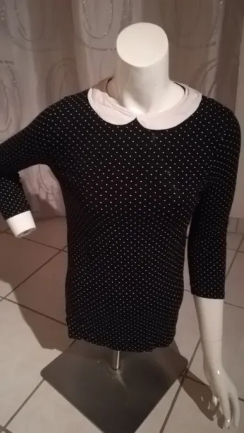 Haut à pois