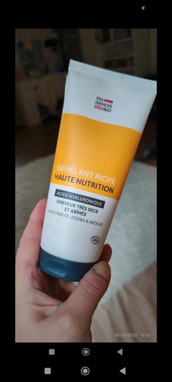 Mademoiselle Bio Soin Démêlant Capillaire
Riche Haute Nutrition Certifié Bio
Acide Hyaluronique