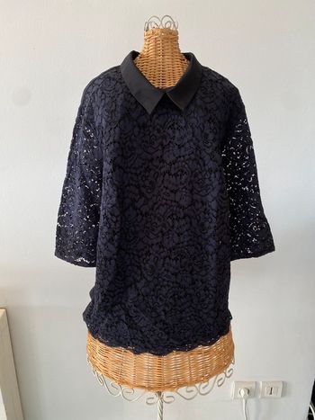 Blouse tee shirt style chemise Camaïeu à dentelle noir et marine taille 38