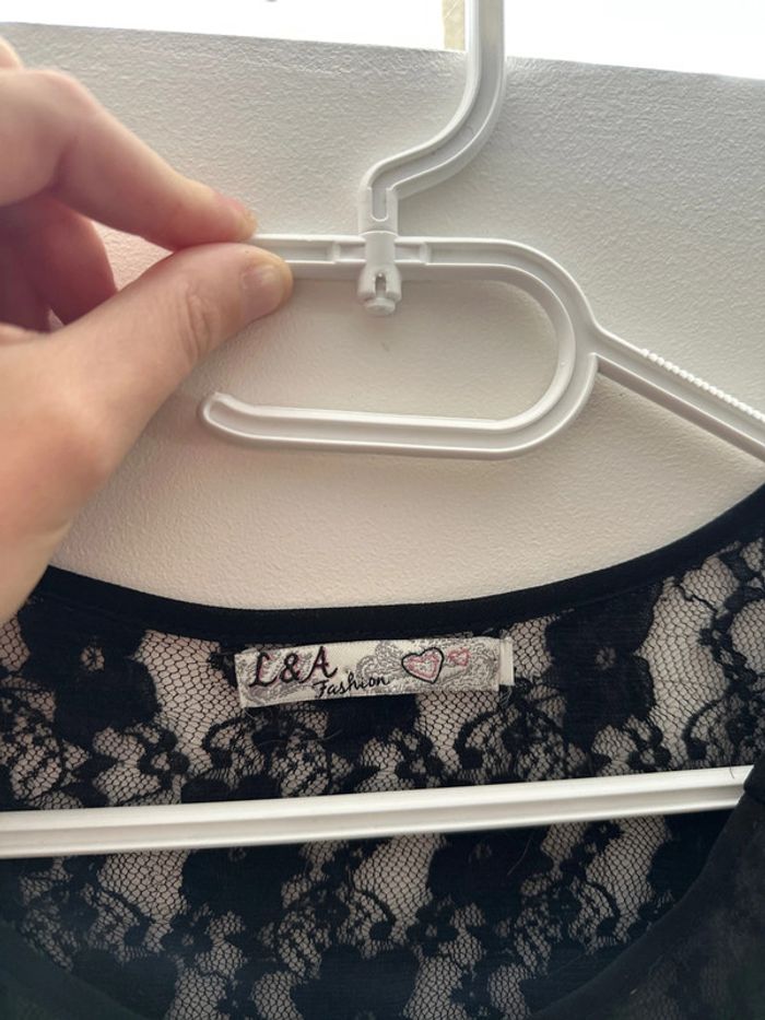 Robe noire - photo numéro 4