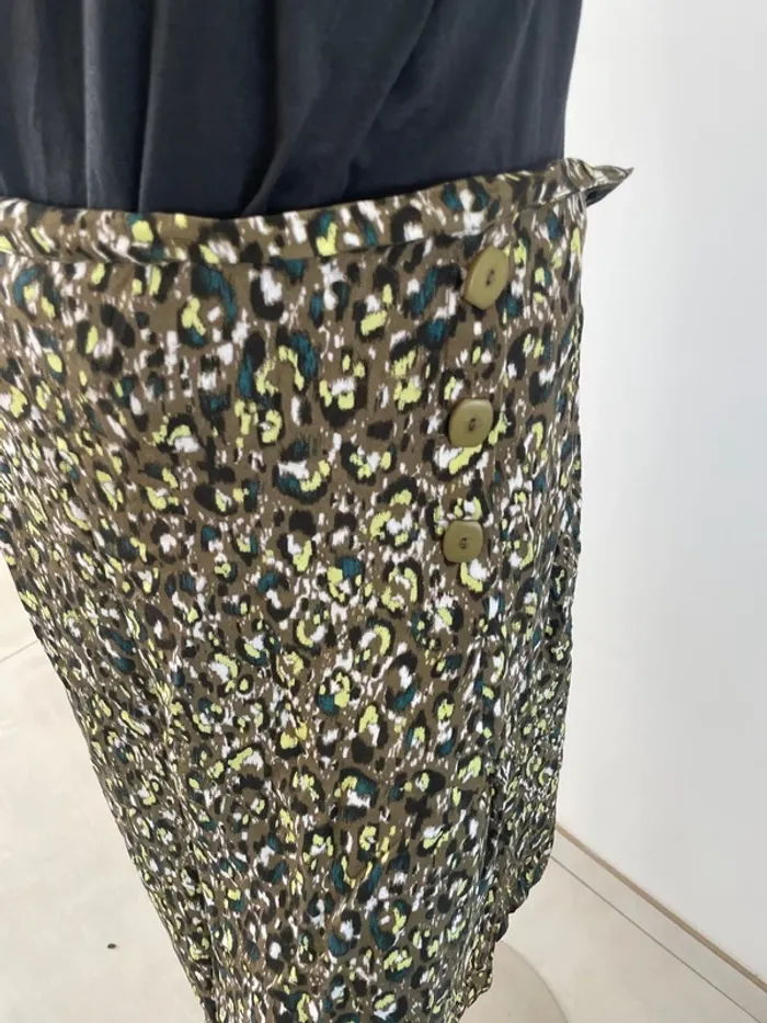 Jupe kaki - photo numéro 2