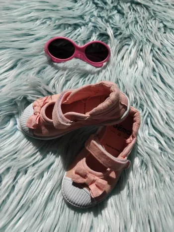 🎂 chaussures rose été taille 22