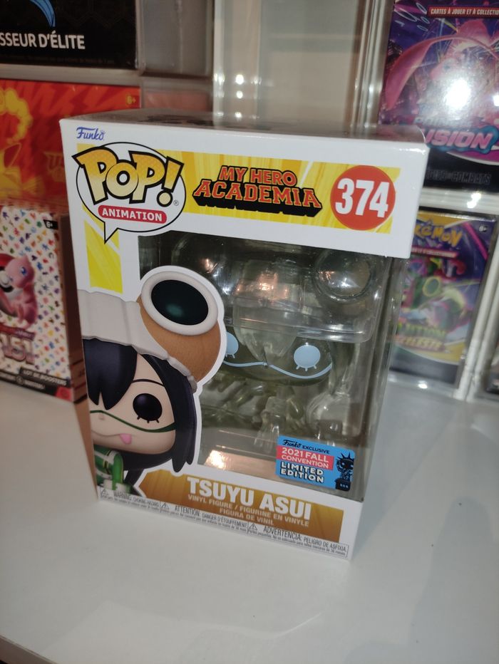Funko pop tsuyu asui my héro academia convention