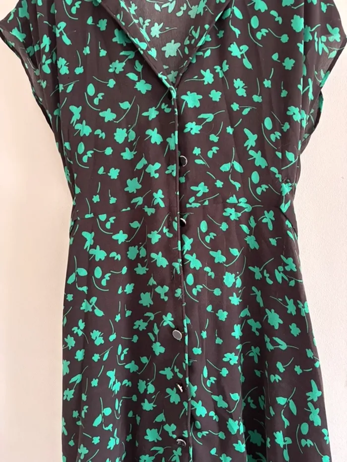 robe noir et verte - photo numéro 2