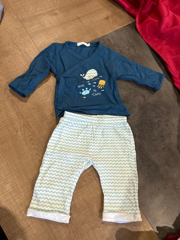 Ensemble bebe