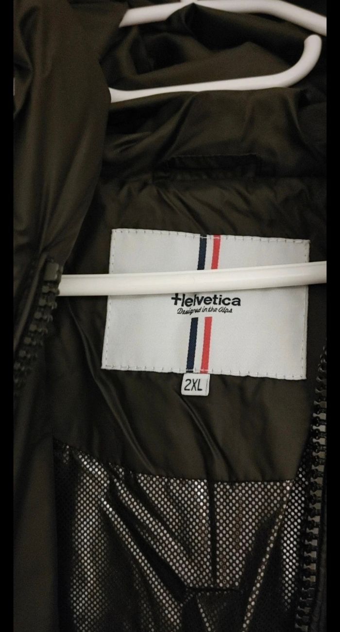Doudoune Helvetica XXL Neuve a capuche Black Trevor - photo numéro 10