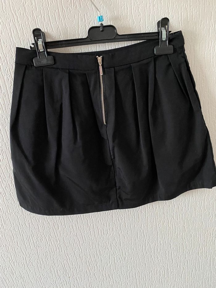 Jupe noire Stradivarius - photo numéro 2