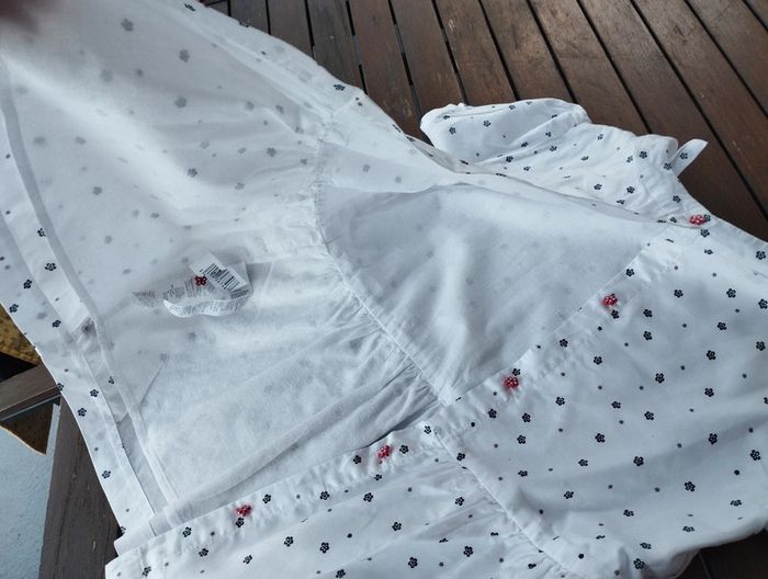 Belle blouse blanche - photo numéro 6