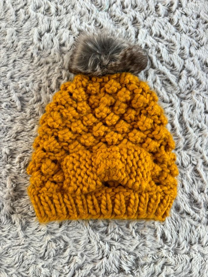 Bonnet laine moutarde