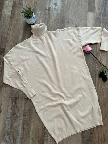 - Robe  - Taille unique  - Très bon état