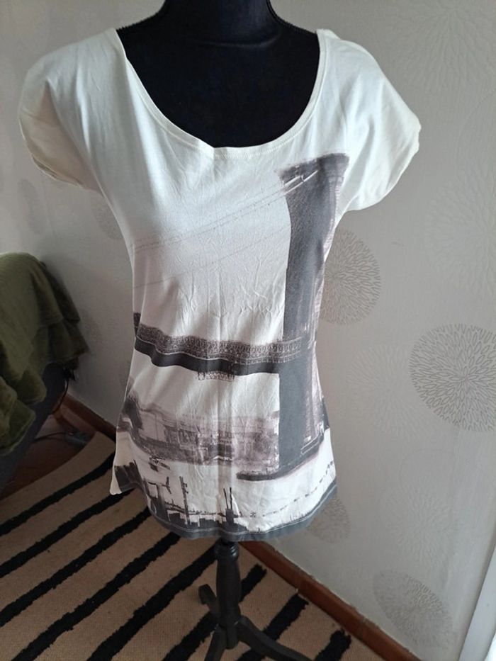 tee-shirt beige - photo numéro 2