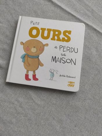 Petit ours à perdu sa maison