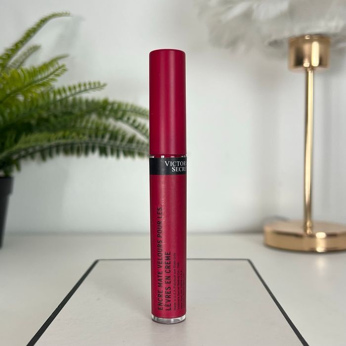 Rouge à lèvres Velvet Matte Victoria's Secret - photo numéro 2