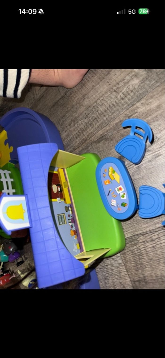 Circuit peppa PiG & véhicules - photo numéro 7