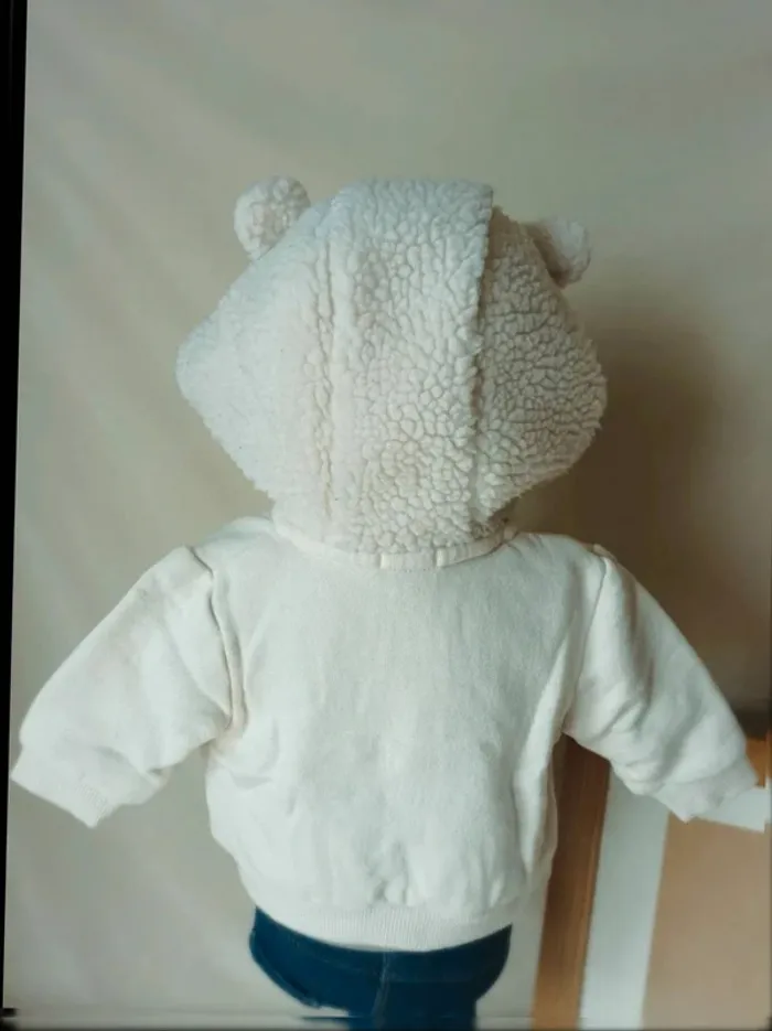 Gilet zippé à capuche et tee-shirt manches longues Kiabi garçon 1 mois - photo numéro 5