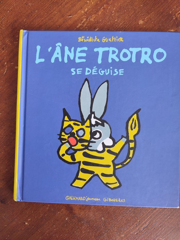 Lot de 2 livres : l'âne Trotro se déguise et Timoté fait des bêtises