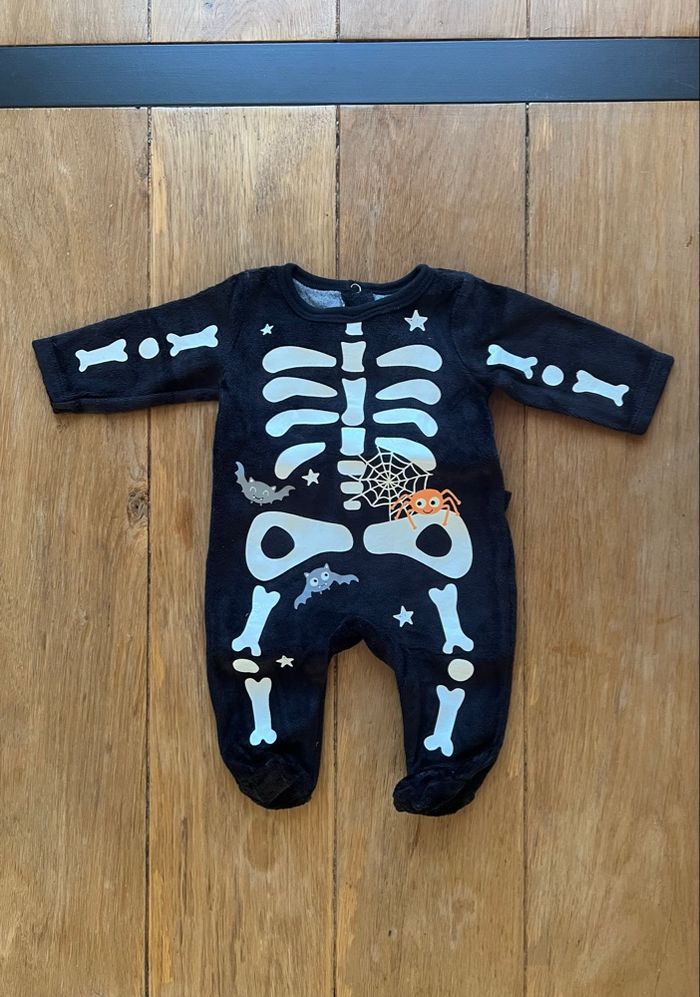 Pyjama 1 mois - photo numéro 2