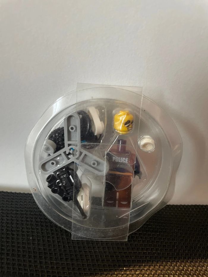 Lego city police minifigure mini figurine policier officiel neuf agent de police - photo numéro 2