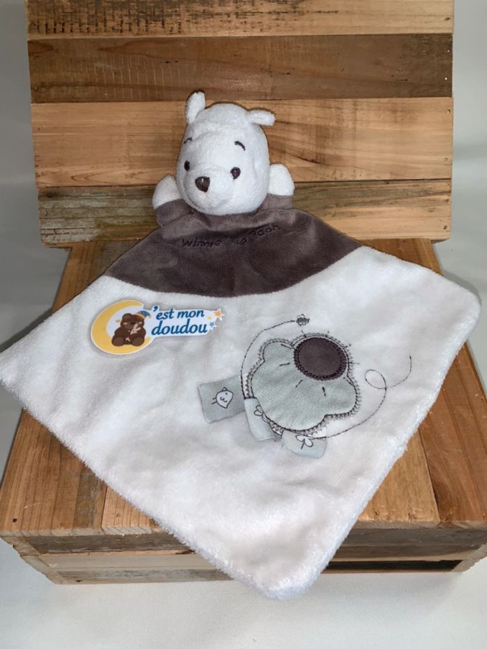 DY59 doudou winnie l’ourson Disney