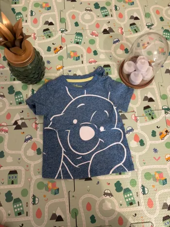 T shirt Disney baby 12 mois