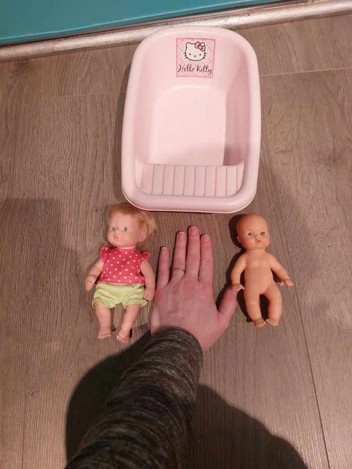 Lot bébé et baignoire - photo numéro 2