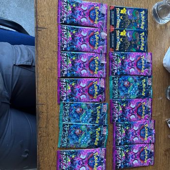Vend booster  japonais ouvert