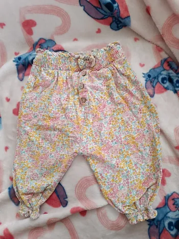 Sarouel motif fleur taille 12 mois