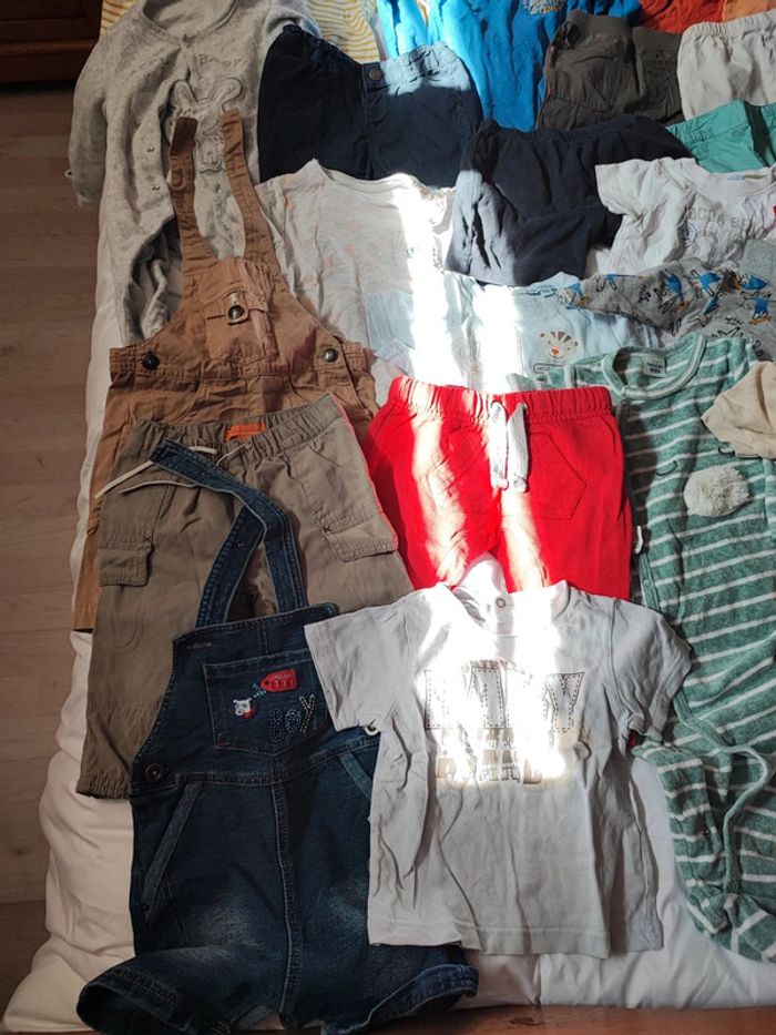 Lot cinquantaine de vêtements 6 mois 1ère partie - photo numéro 2