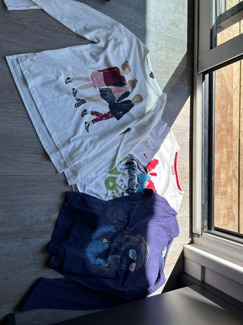 Lot 3 t Shirts manches longues 8 ans