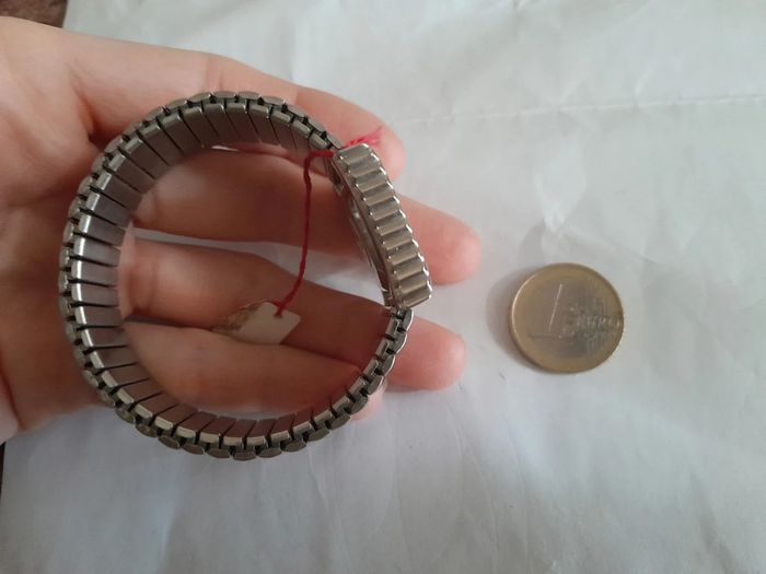 Magnifique montre bracelet extensible neuve vintage - photo numéro 2