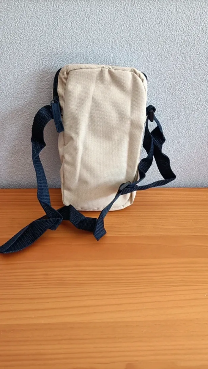 Pochette à bandoulière - photo numéro 2