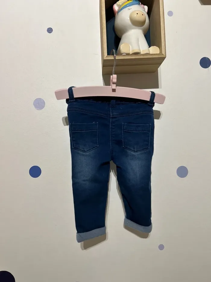 Jeans orchestra 3 mois porté une seule fois - photo numéro 3
